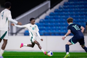 U17亚洲杯中国国足首战沙特，东道主优势成出线劲敌