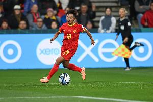 中国女足5-1大胜泰国夺冠 邵子钦帽子戏法成最大亮点