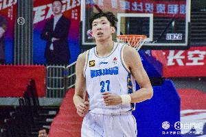 北汽男篮周琦眼伤恢复良好 预计季后赛京城德比复出