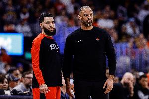 NBA季后赛G1：勇士客场95-85击败火箭 库里带队抢得主场优势