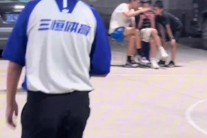 全诸暨最小的裁判，没有之一！
